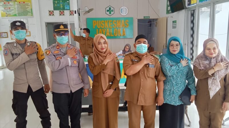 Antisipasi Dampak Asap Karhutla, Polsek Jayaloka Polres Musi Rawas Cek Kesiapan Obat dan Fasilitas Kesehatan