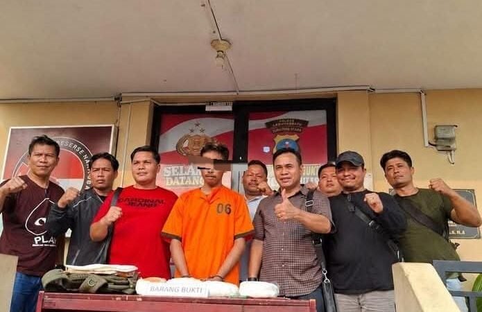 Kerja Sama Antar TNI Kodim 0209 LB dan Polres Labuhanbatu- Dalam Penangkapan Narkoba Jenis Sabu Didepan Gedung Olahraga Rantauprapat