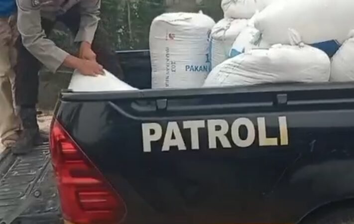 WUJUD NYATA KETAHANAN PANGAN,POLRES MURA DAMPINGI PETANI JAGUNG MAKSIMALKAN PENGOLAHAN PASCAPANEN DI DESA JAJARAN BARU II