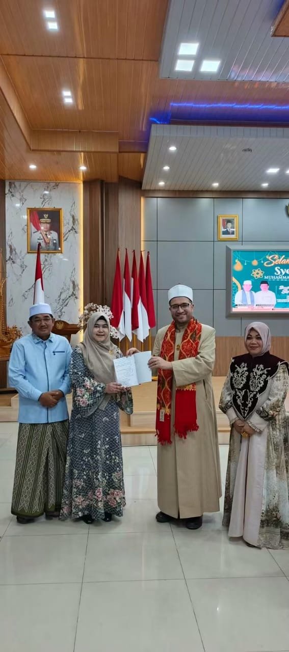 Bupati Anwar Sadat Sambut Safari Dakwah Syekh ’Ala di Tanjab Barat