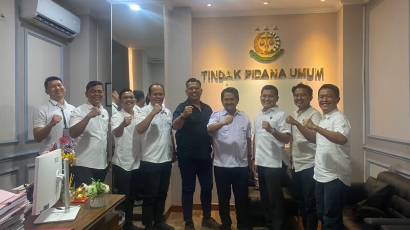 Bupati Anwar Sadat Hadiri Sosialisasi Program Keringanan PKB 2026 di Jambi