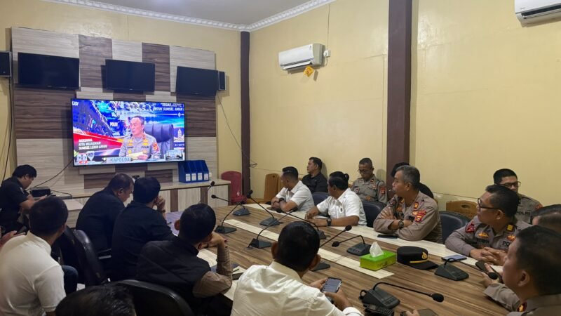 POLRES LUBUK LINGGAU MEMPERKUAT DAN MEMATANGKAN KESIAPAN PERSONEL DALAM OPERASI SIKAT MUSI 2026.