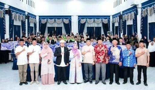 Bupati Labuhanbatu Lepas 22 Calon Mahasiswa Melanjutkan Pendidikan ke Al-Azhar Kairo