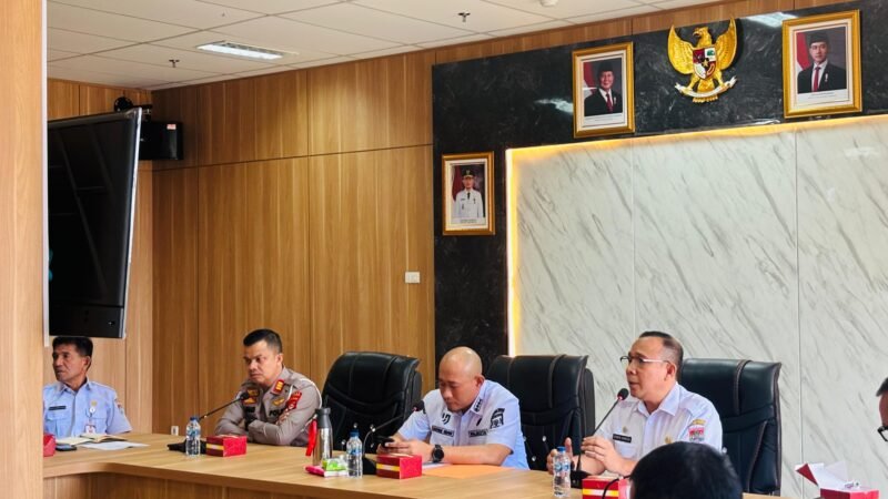 POLRES LUBUK LINGGAU MEMPERKUAT SINERGI BERSAMA PEMERINTAH KOTA LUBUK LINGGAU,MENDUKUNG PENATAAN PELAKSANAAN CAR FREE DAY(CFD) DAN CAR FREE NIGHT(CFN). 