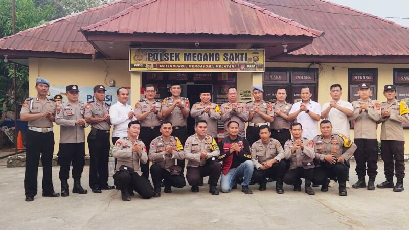 KAPOLRES MUSI RAWAS CEK KESIAPAN POLSEK MEGANG SAKTI DAN PURWODADI,TEKANKAN DISIPLIN PERSONEL DAN PELAYANAN HUMANIS “POLISI BERSAMA MASYARAKAT” 