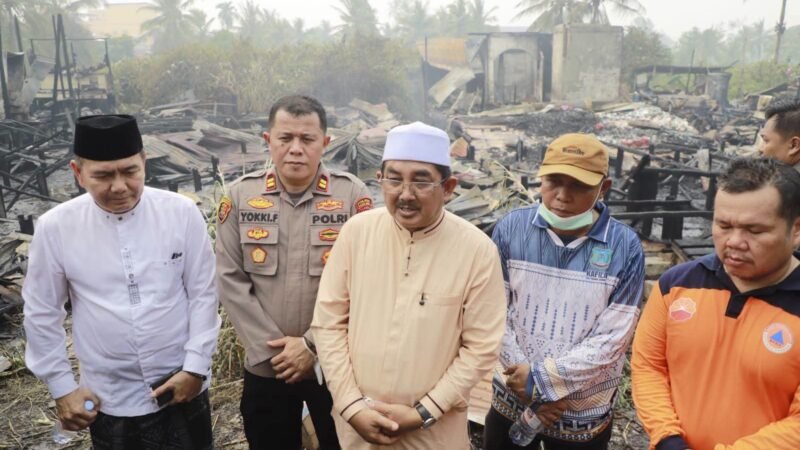 Kebakaran Kembali Landa Tungkal Ilir Usai Shalat Jumat, Bupati Tanjab Barat Turun Langsung ke Lokasi