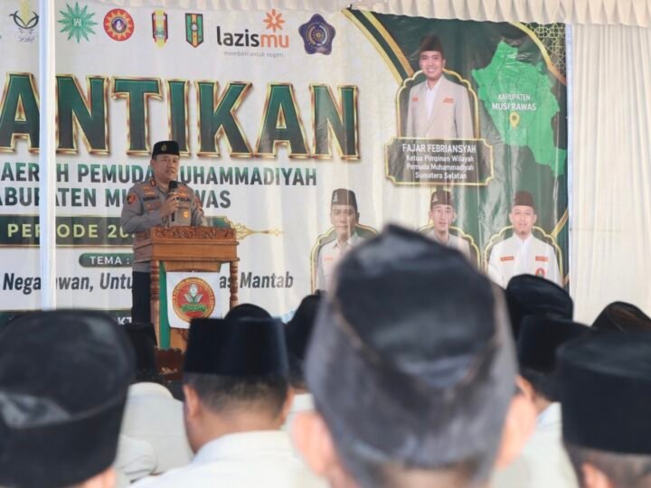 IMPLEMENTASIKAN PROGRAM KAPOLRI “POLISI BERSAMA MASYARAKAT”, KAPOLRES MUSI RAWAS HADIRI PELANTIKAN PENGURUS PDPM