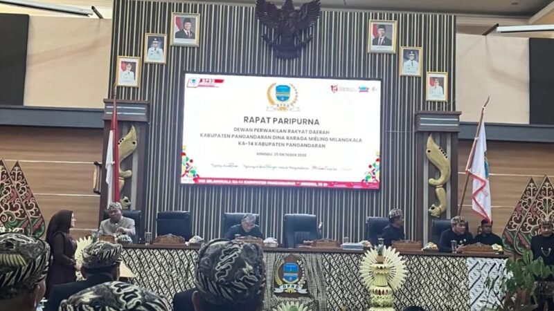 Paripurna Milangkala kabupaten Pangandaran ke 14 Sepi: Hanya 19 orang dari 40 Anggota DPRD yang Hadir