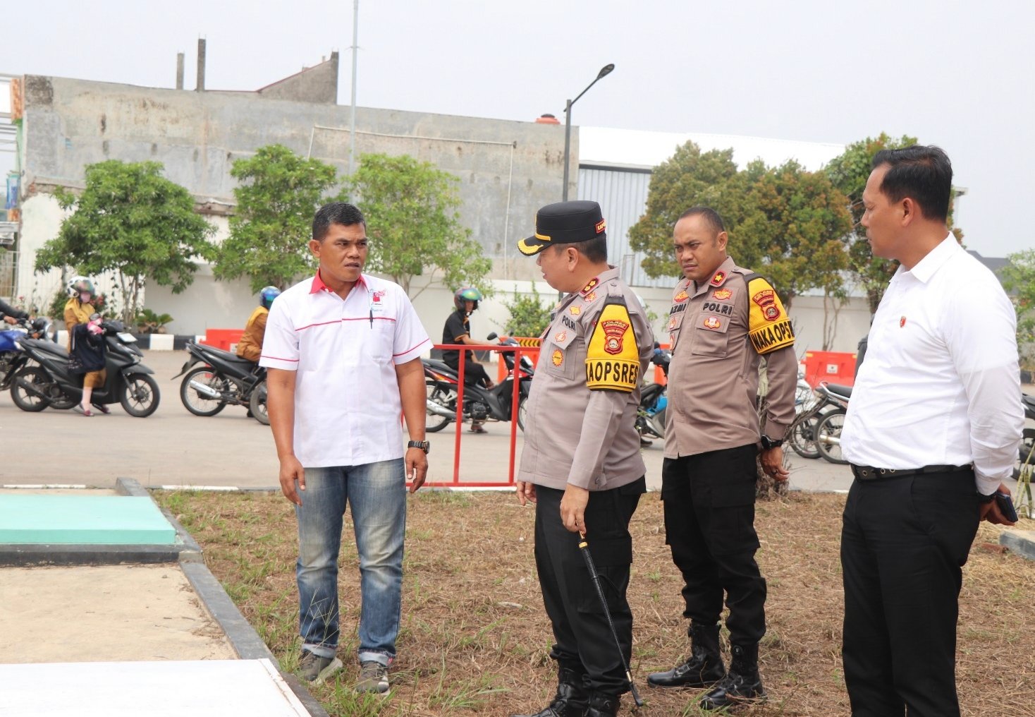 Pastikan Ketersediaan BBM, Kapolres Musi Rawas Turun Langsung Cek dua SPBU di Kabupaten Musi Rawas