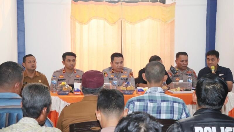 Kapolres Musi Rawas Launching Posko “Kampung Tangguh Bebas Narkoba Polisi Bersama Masyarakat”, di Tanah Priuk, Ajak Warga Selamatkan Generasi Muda
