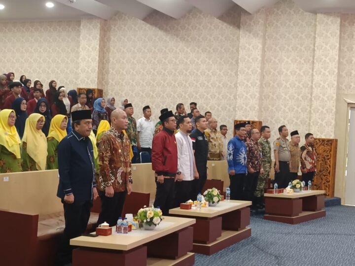 PENGUKUHAN KOORDINATOR DAERAH FORUM KOMUNIKASI IKATAN MAHASISWA MUHAMMADIYAH(FOKAL IMM)DI LANAKAN DI KANTOR PEMERINTAH KOTA LUBUK LINGGAU. 