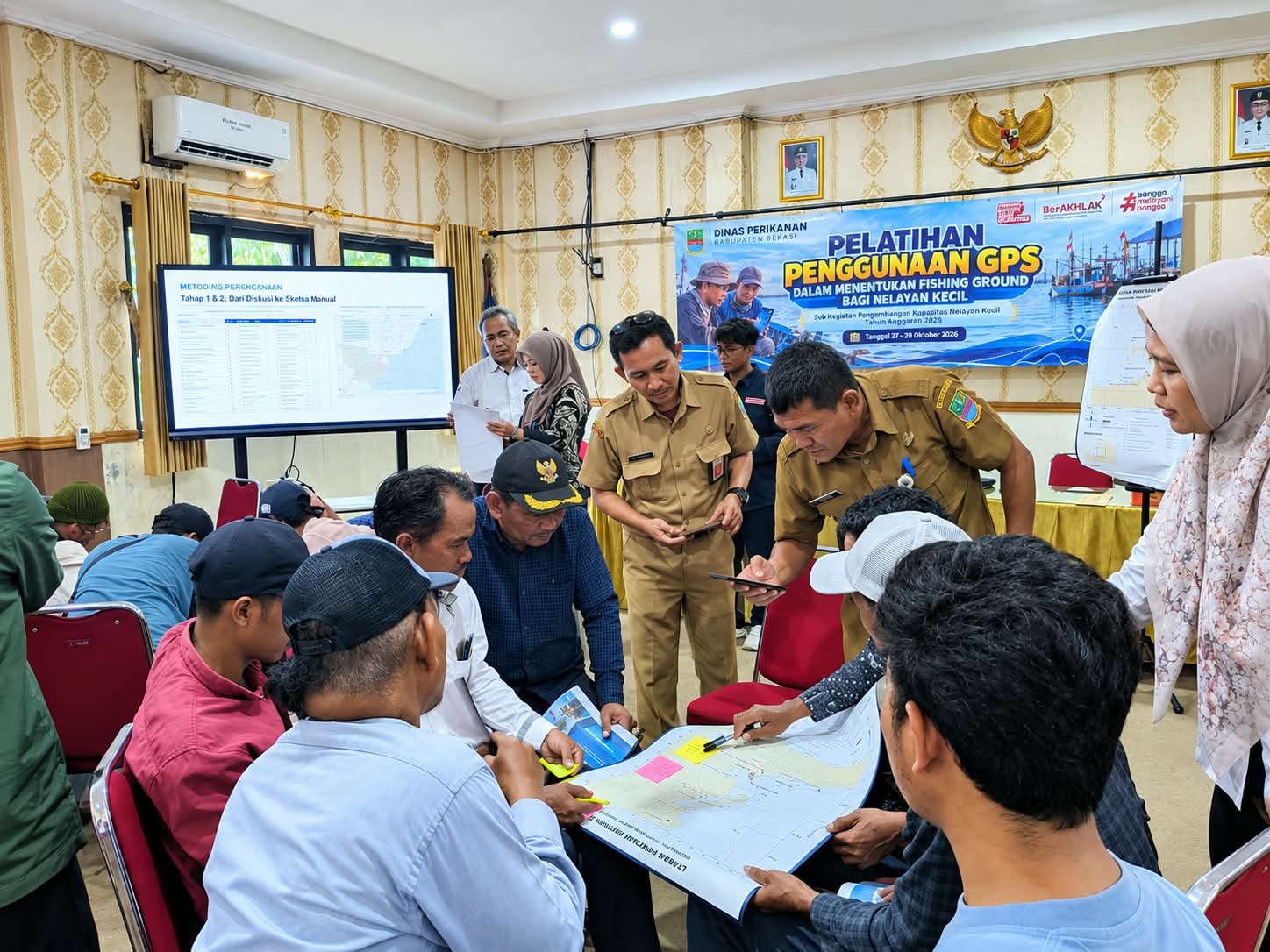 Dinas Perikanan Kabupaten Bekasi Bekali Nelayan GPS, Dorong Keselamatan dan Efisiensi Melaut