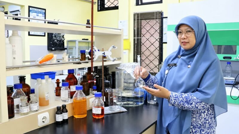 Berawal dari Keterbatasan, Emalia Agustina Bawa Laboratorium Lingkungan Kabupaten Bekasi Menuju Layanan Terpadu